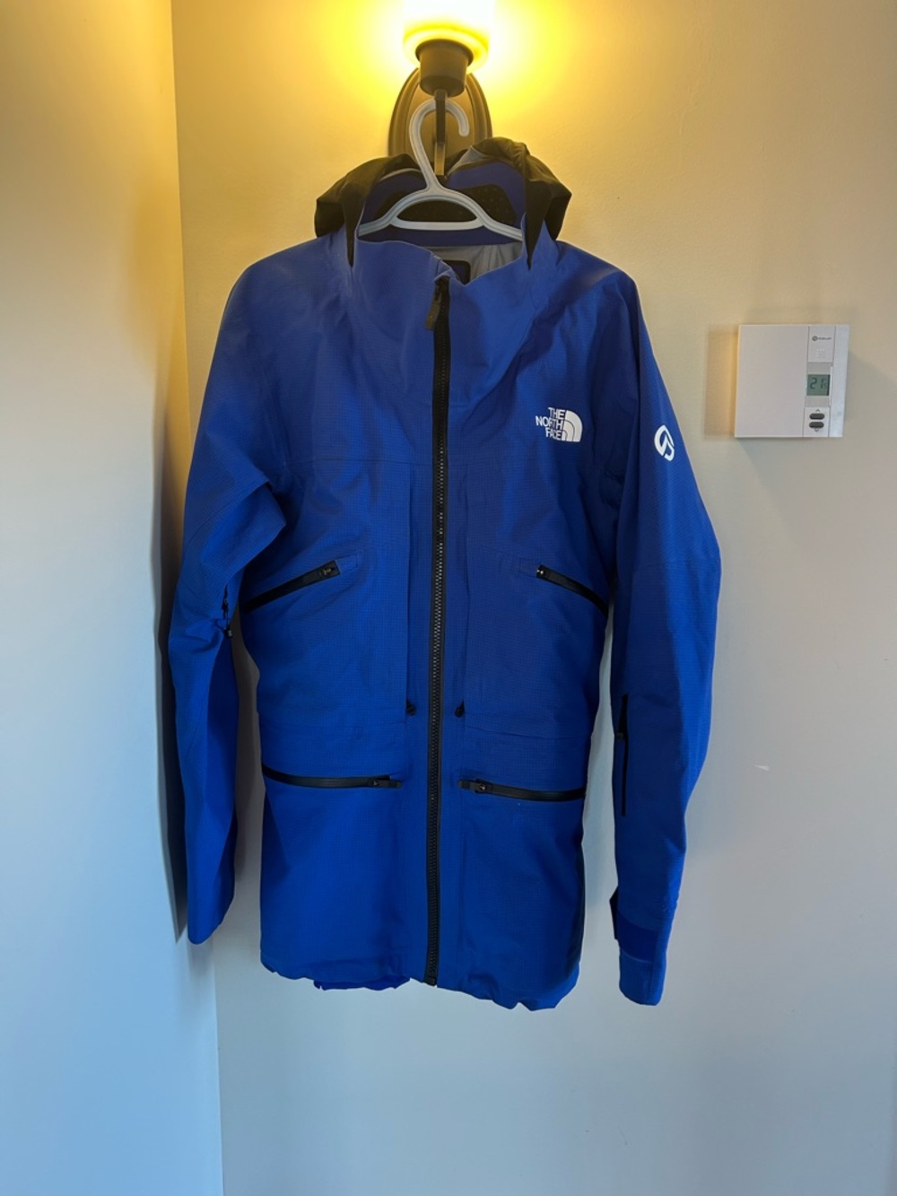 The North Face Men’s summit series futurelight jacket